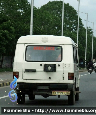 Jeep ?
भारत गणराज्य - Republic of India - India
Rajastan Ambulance 
Parole chiave: Jeep