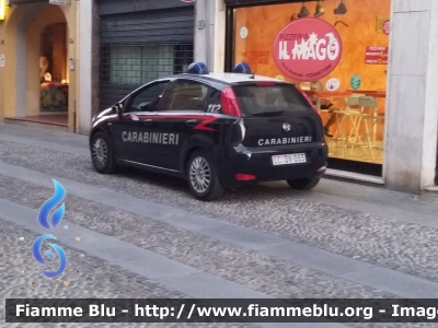 Fiat Punto VI serie
Carabinieri
CC DV 053
Parole chiave: CCDV053