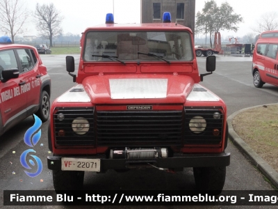 Land Rover Defender 130
Vigili del Fuoco
Comando Provinciale di Piacenza
Fornitura Regione Emilia-Romagna
VF 22097
Parole chiave: Land-Rover Defender_130 VF22097 santa_barbara_2019