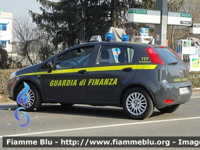 Fiat Punto VI serie
Guardia di Finanza
GdiF 381 BM
Parole chiave: Fiat Punto_VIserie GdiF409BM