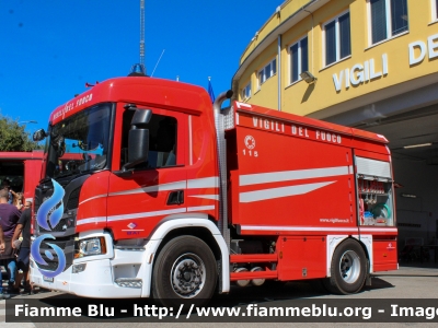 Scania P370 III serie
Vigili del Fuoco
Comando Provinciale di Milano
Distaccamento Permante di Rho (MI)
AutoBottePompa allestimento Bai
VF 31987
Parole chiave: Scania P370_IIIserie VF31987