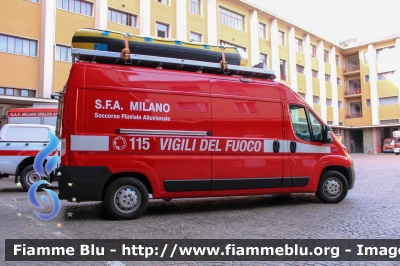Fiat Ducato X290
Vigili del Fuoco
Comando Provinciale di Milano
Nucleo Speleo Alpino Fluviale
Allestimento Divitec
VF 30601
Parole chiave: Fiat Ducato_X290