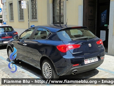 Alfa-Romeo Nuova Giulietta restyle
Carabinieri
CC DY 537
Parole chiave: Alfa-Romeo Nuova_Giulietta_restyle CCDY537 festa_della_repubblica