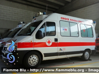 Fiat Ducato III serie
Croce Rossa Italiana
Comitato Provinciale di Lodi
CRI A830B - CRI A831B
Parole chiave: Fiat Ducato_IIIserie CRIA830B CRIA831B Ambulanza