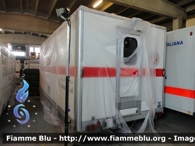 Cucina Mobile
Croce Rossa Italiana
Comitato di Lodi
Cucina da campo scarrabile
Nucleo di Protezione Civile
