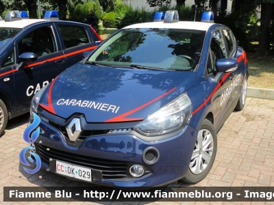 Renault Clio IV serie
Carabinieri
Allestimento Focaccia
Decorazione Grafica Artlantis
CC DK 029
Parole chiave: Renault Clio_IVserie