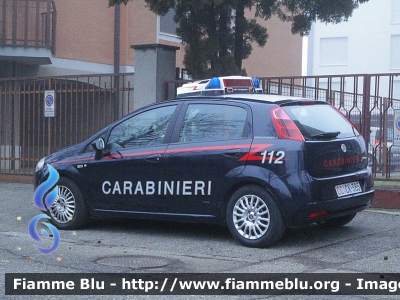 Fiat Grande Punto 
Carabinieri
Autovettura equipaggiata con sistema EVA
CC CK 385 
Parole chiave: Fiat Grande_Punto CCCK385