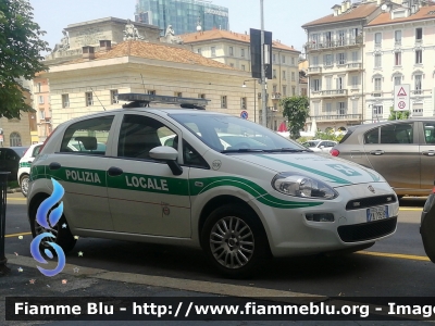 Fiat Punto VI serie
Polizia Locale
Comune di Milano
Allestimento Focaccia
POLIZIA LOCALE YA 705 AB 
Parole chiave: Fiat Punto_VIserie POLIZIALOCALEYA705AB