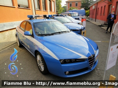  Alfa Romeo 159 
Polizia di Stato
Squadra Volante
Primo esemplare della fornitura
POLIZIA F4220
Parole chiave: Alfa-Romeo 159 POLIZIAF4220 70esimo_autocentro_milano
