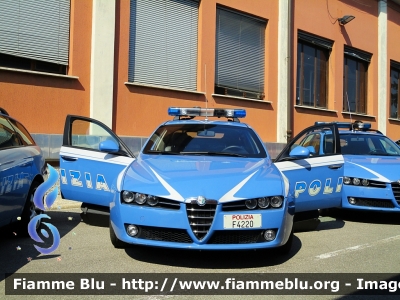  Alfa Romeo 159 
Polizia di Stato
Squadra Volante
Primo esemplare della fornitura
Assetto Operativo
POLIZIA F4220
Parole chiave: Alfa-Romeo 159 POLIZIAF4220 70esimo_autocentro_milano