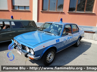 Alfa Romeo Alfetta II serie
Polizia di Stato
Polizia Stradale
Esemplare conservato presso il Museo Autocentro Milano Polizia di Stato
POLIZIA 53315
Parole chiave: Alfa-Romeo Alfetta_IIserie POLIZIA53315 70esimo_autocentro_milano