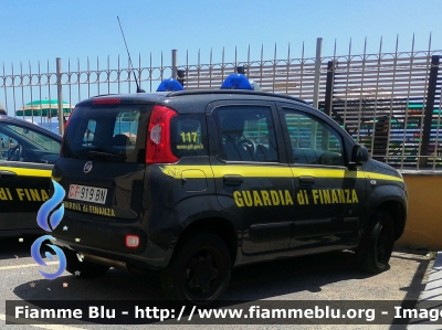 Fiat Nuova Panda 4x4 II serie
Guardia di Finanza
GdiF 919 BN
Parole chiave: Fiat Nuova_Panda_4x4_IIserie GdiF919BN