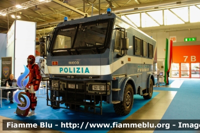 Iveco EuroCargo 4x4 II serie
Polizia di Stato
Reparto Mobile Milano
POLIZIA F7765

Esposto alla fiera della Sicurezza di Milano 2023
Parole chiave: Iveco_EuroCargo_4x4_IIserie POLIZIAF7765
