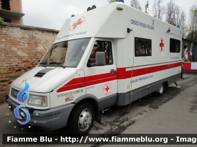 Iveco Daily II serie
Croce Rossa Italiana
Nucleo Protezione Civile
Sala Operativa Mobile
Fotografata in occasione della presentazione della nuova ambulanza presso il Comitato Locale di Ospedaletto
CRI A1027
Parole chiave: Iveco Daily_II_serie CRIA1027