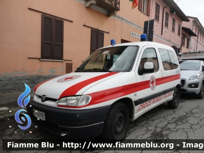 Peugeot Partner
Croce Rossa Italiana
Comitato Locale Ospedaletto (LO) 
Fotografata in occasione della presentazione della nuova ambulanza presso il Comitato Locale di Ospedaletto (LO)
CRI A2782
Parole chiave: Peugeot Partner CRIA2782