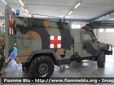 Iveco VTLM Lince
Esercito Italiano
Sanità Militare
Reggimento logistico "Taurinense" - Rivoli (TO)
EI CU 205
Parole chiave: Iveco VTLM_Lince EICU205 ambulanza reas2019