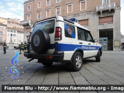 Land Rover Discovery II serie
Polizia Municipale
Comune di Piacenza
Allestimento Bertazzoni
Nucleo Protezione Civile Comunale
Parole chiave: Land-Rover Discovery IIserie festa_forze_armate_2019