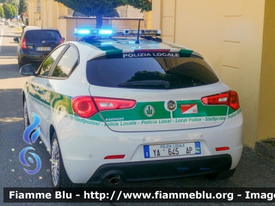Alfa Romeo Nuova Giulietta restyle
Polizia Provinciale
Provincia di Piacenza
Allestimento Bertazzoni Veicoli Speciali
POLIZIA LOCALE YA 645 AP
Parole chiave: Alfa-Romeo Nuova_Giulietta_restyle POLIZIALOCALEYA 645 AP