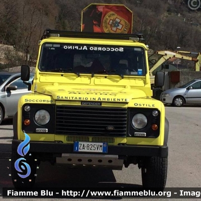 Land-Rover Defender 110
Corpo Nazionale Soccorso Alpino e Speleologico
Regione Lombardia - XIX Zona Lariana - Lecco
Parole chiave: Land-Rover Defender_90