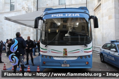 Irisbus DallaVia Tiziano
Polizia di Stato
Polizia Stradale 
Pullman Azzurro
Polizia F1206

