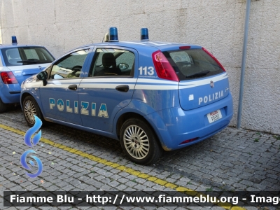Fiat Grande Punto
Polizia di Stato
Sezione Polizia Ferroviaria
Mezzo con logo celebrativo 110 anni Polizia Ferroviaria
F8550
Parole chiave: Fiat Grande Punto_F8550