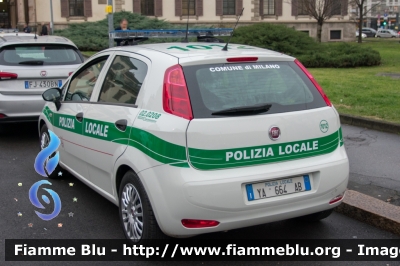 Fiat Punto VI serie
Polizia Locale
Comune di Milano 
Auto 1012
Allestita Focaccia
POLIZIA LOCALE YA 664 AB
Parole chiave: Fiat Punto_VIserie POLIZIA_LOCALE_YA664AB