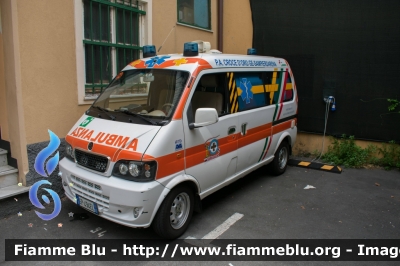 Romanital Ercolino
Croce d'Oro Sampierdarena
Ambulanza 756-94
Allestita AVS
Parole chiave: Romanital Ercolino Ambulanza