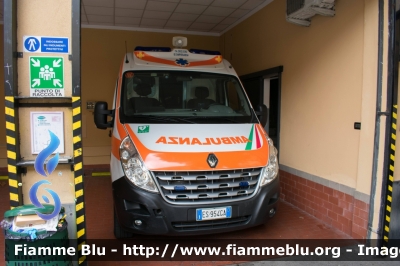 Renault Master III Serie
Croce d'Oro Sampierdarena
Ambulanza 217-54
Allestita MAF

Parole chiave: Renault Master_IIIserie Ambulanza