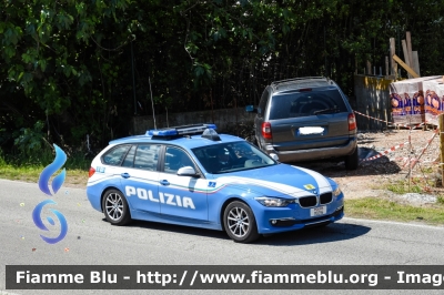 BMW 318 Touring F31 restyle
Polizia di Stato
Polizia Stradale
Allestimento Marazzi
POLIZIA M0294
Scorta Giro D'Italia 2016
Parole chiave: Polizia_Stato Stradale BMW_318_Touring Giro_2016