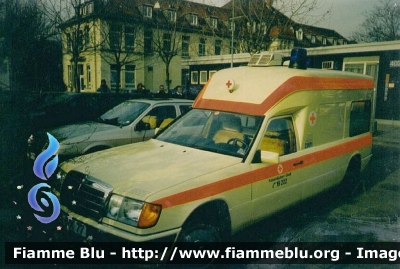 Mercedes-Benz classe E Wagon
Bundesrepublik Deutschland - Germany - Germania
Deutsches Rotes Kreuz
