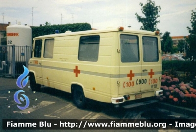 Mercedes-Benz Vario
Koninkrijk België - Royaume de Belgique - Königreich Belgien - Belgio
Smur - Mug Eupen St. Nikolaus Hospital
Parole chiave: Ambulanza Ambulance