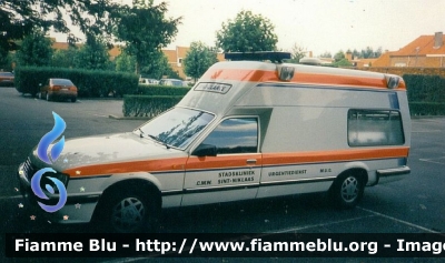 Opel Commodore
Koninkrijk België - Royaume de Belgique - Königreich Belgien - Belgio
Smur - Mug Eupen St. Nikolaus Hospital
Parole chiave: Ambulance Ambulanza