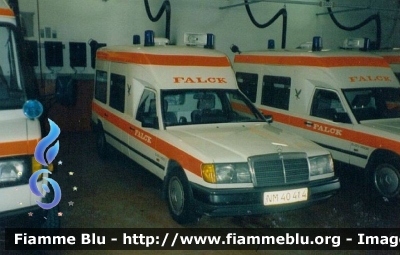Mercedes-Benz serie E
Danmark - Danimarca
Falck Ambulance
Parole chiave: Ambulanza Ambulance