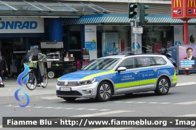 Volkswagen Passat Variant VI serie
Bundesrepublik Deutschland - Germania
Stadtpolizei Frankfurt
