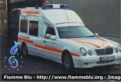Mercedes-Benz classe E Wagon
Bundesrepublik Deutschland - Germany - Germania
Deutsches Rotes Kreuz
Croce Rossa Tedesca
Parole chiave: Ambulanza Ambulance