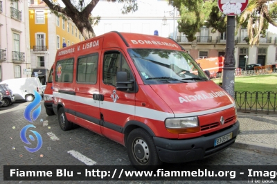 Renault Master II serie 
Portugal - Portogallo
Bombeiros Voluntários de Lisboa
Parole chiave: Ambulanza Renault Master_IIserie