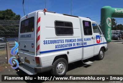 Renault B90
France - Francia
Secouristes Français Croix Blanche
