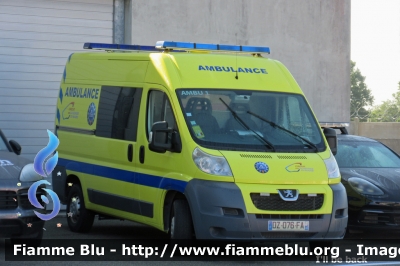 Peugeot Boxer III serie
France - Francia
Circuit des 24 Heures Le Mans
Parole chiave: Ambulanza Ambulance