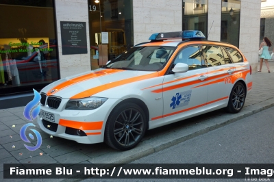 Bmw Serie 3 Touring E91
Bundesrepublik Deutschland - Germania
Aicher Ambulanz Union
Parole chiave: Bmw Serie_3_Touring_E91