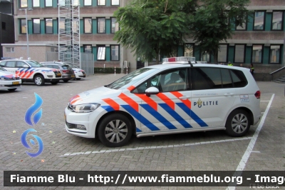 Volkswagen Touran III serie
Nederland - Paesi Bassi
Politie
Parole chiave: Volkswagen Touran_IIIserie