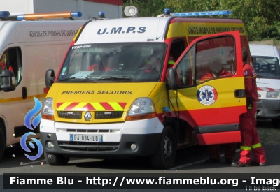 Renault Master III serie
France - Francia
Unité Mobile de Premiers Secours UMPS 
Parole chiave: Ambulanza Renault Master_IIIserie