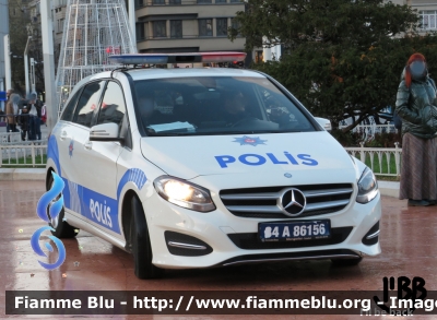 Mercedes-Benz Classe B
Türkiye Cumhuriyeti - Turchia
Polis - Polizia
