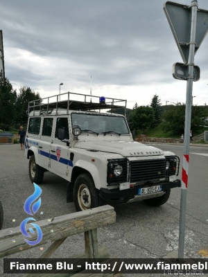 Land Rover Defender 110
France - Francia
Police Nationale
Compagnies Républicaines de Sécurité
Secours en montagne
Parole chiave: Land-Rover Defender_110