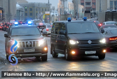 Toyota Land Cruiser
Российская Федерация - Federazione Russa
федеральную полицию - Polizia Federale

