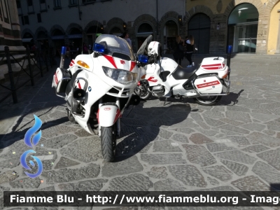 BMW R850RT II serie
Polizia Municipale di Firenze
Reparto Sicurezza Stradale
Moto 108 e 112
Parole chiave: BMW R850RT_IIserie