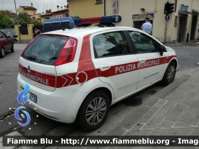 Fiat Grande Punto
Polizia Municipale di Campi Bisenzio (FI)
Automezzo 18
Allestimento Ciabilli
DA 742 FX
Parole chiave: Fiat Grande_Punto PM_Campi_Bisenzio DA742FX