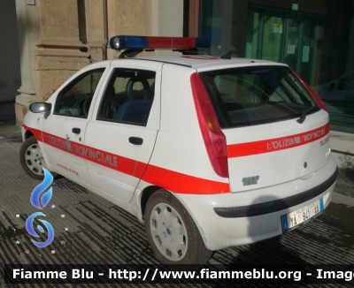 Fiat Punto II serie
Polizia provinciale di Pisa
Automezzo 04
POLIZIA LOCALE YA 841 AA
Parole chiave: Fiat Punto_IIserie Polizia_provinciale_pisa POLIZIALOCALEYA841AA