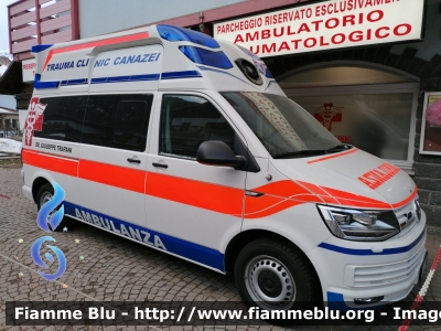 Volkswagen Transporter T6
Trauma Medical Clinic Canazei (TN)
Allestita EDM
Parole chiave: Volkswagen Transporter_T6 trauma_medical_clinic_canazei