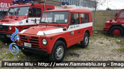 Fiat Campagnola II serie
Vigili del Fuoco
Comando Provinciale di Pescara
VF 14699
*automezzo dismesso*
Parole chiave: Fiat Campagnola_IIserie VF14699