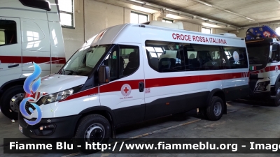 Iveco Daily VI serie restyle
Croce Rossa Italiana
C.O.E. Avezzano
CRI 690 AG

Parole chiave: Iveco Daily_VIserie_restyle CRI690AG